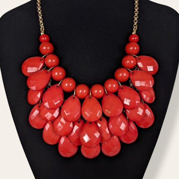 (2/$20) Red Bib Statement Necklace - Picture 2 of 5